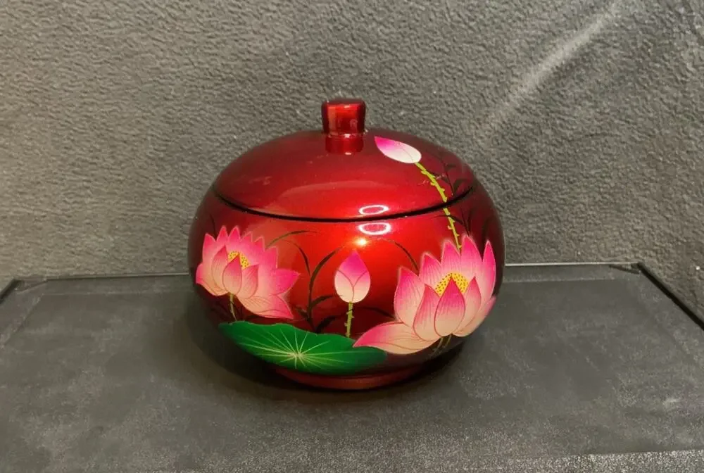Vietnamese Lacquerware Lidded Bowl With Beautiful Lotus Flower